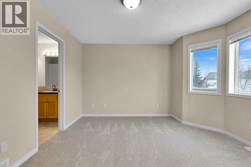 34 Royal Birch Villas Nw, Calgary, Alberta  T3G 5V2 - Photo 23 - A2287133