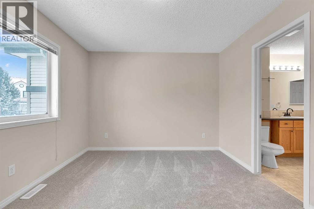 34 Royal Birch Villas Nw, Calgary, Alberta  T3G 5V2 - Photo 27 - A2287133