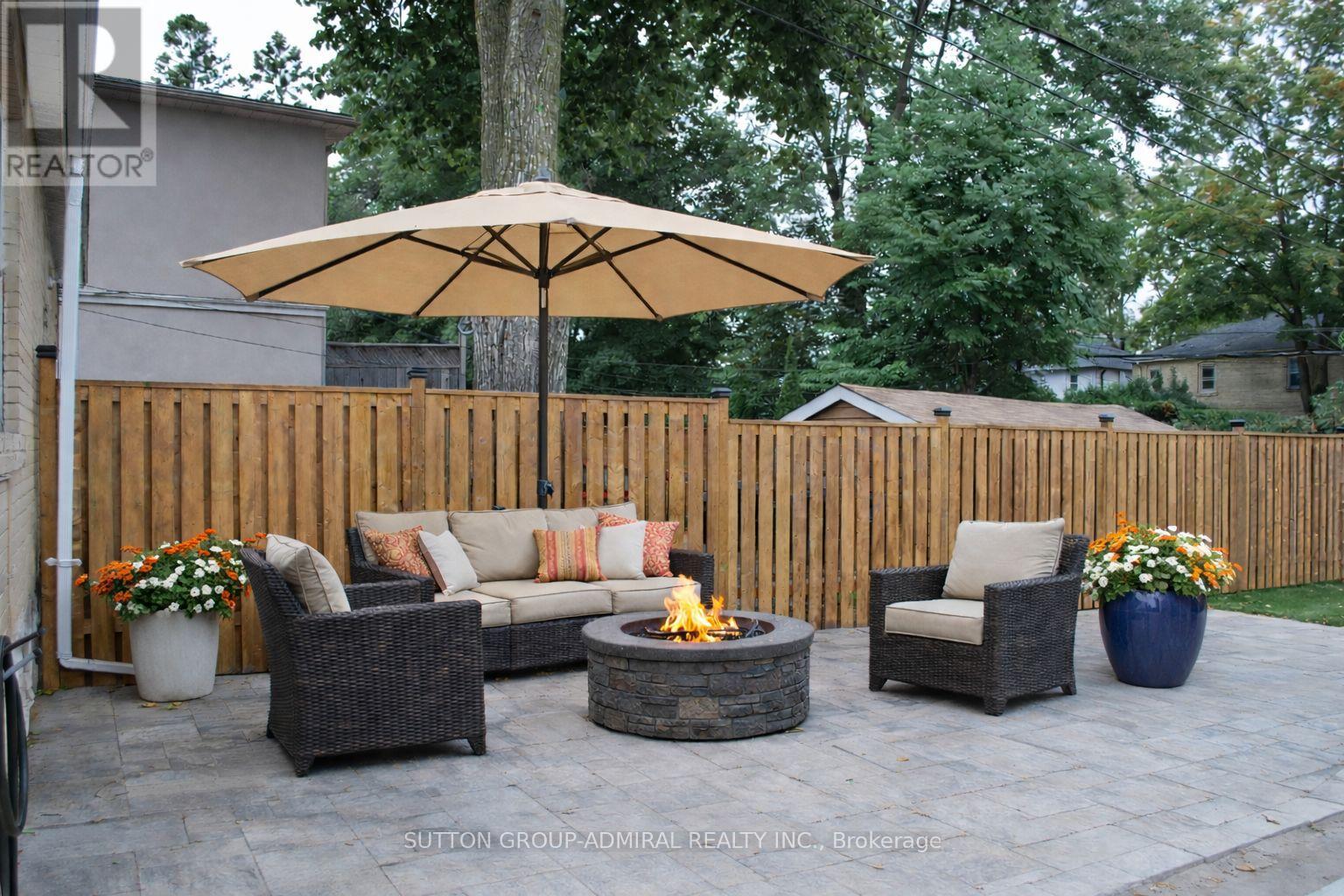 89 Rumsey Road, Toronto (Leaside), Ontario  M4G 1P1 - Photo 7 - C12811358