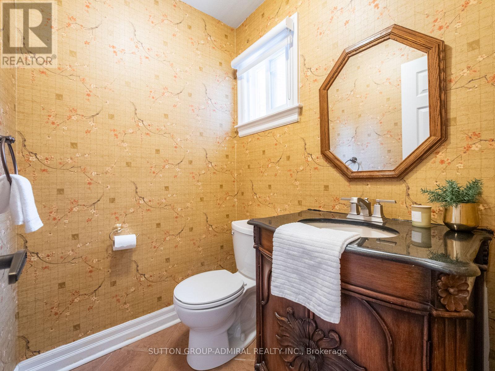 3 Larksong Court, Toronto, Ontario  M4A 2T5 - Photo 19 - C12811400