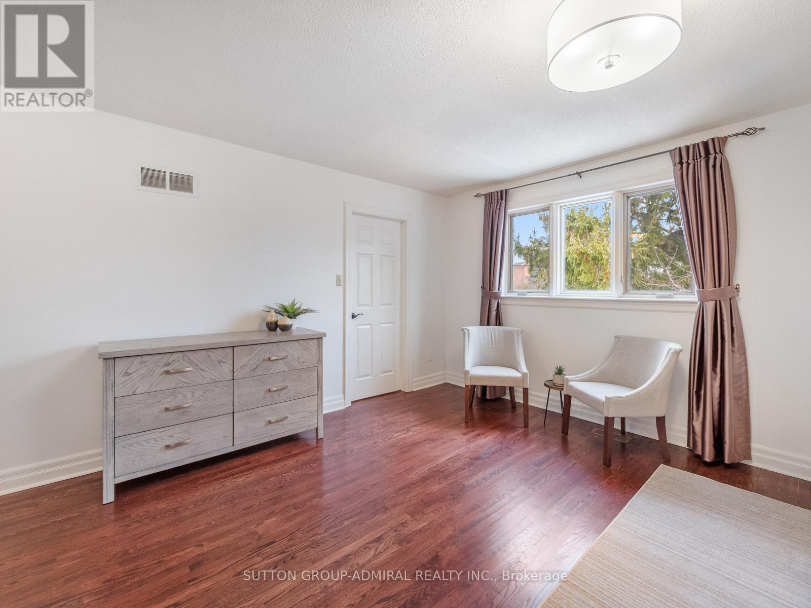 3 Larksong Court, Toronto, Ontario  M4A 2T5 - Photo 23 - C12811400