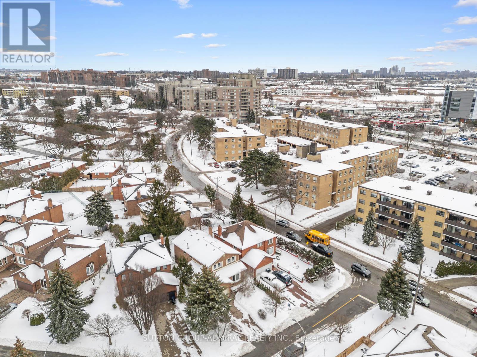 3 Larksong Court, Toronto, Ontario  M4A 2T5 - Photo 45 - C12811400