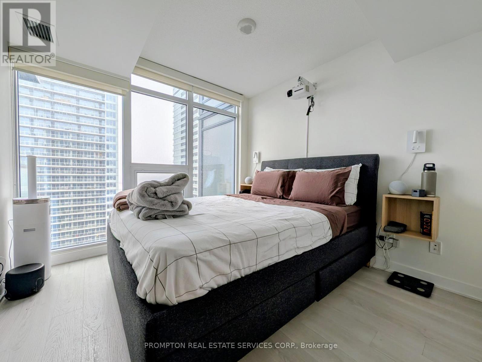 2801 - 70 Queens Wharf Road, Toronto, Ontario  M5V 0J2 - Photo 10 - C12811414