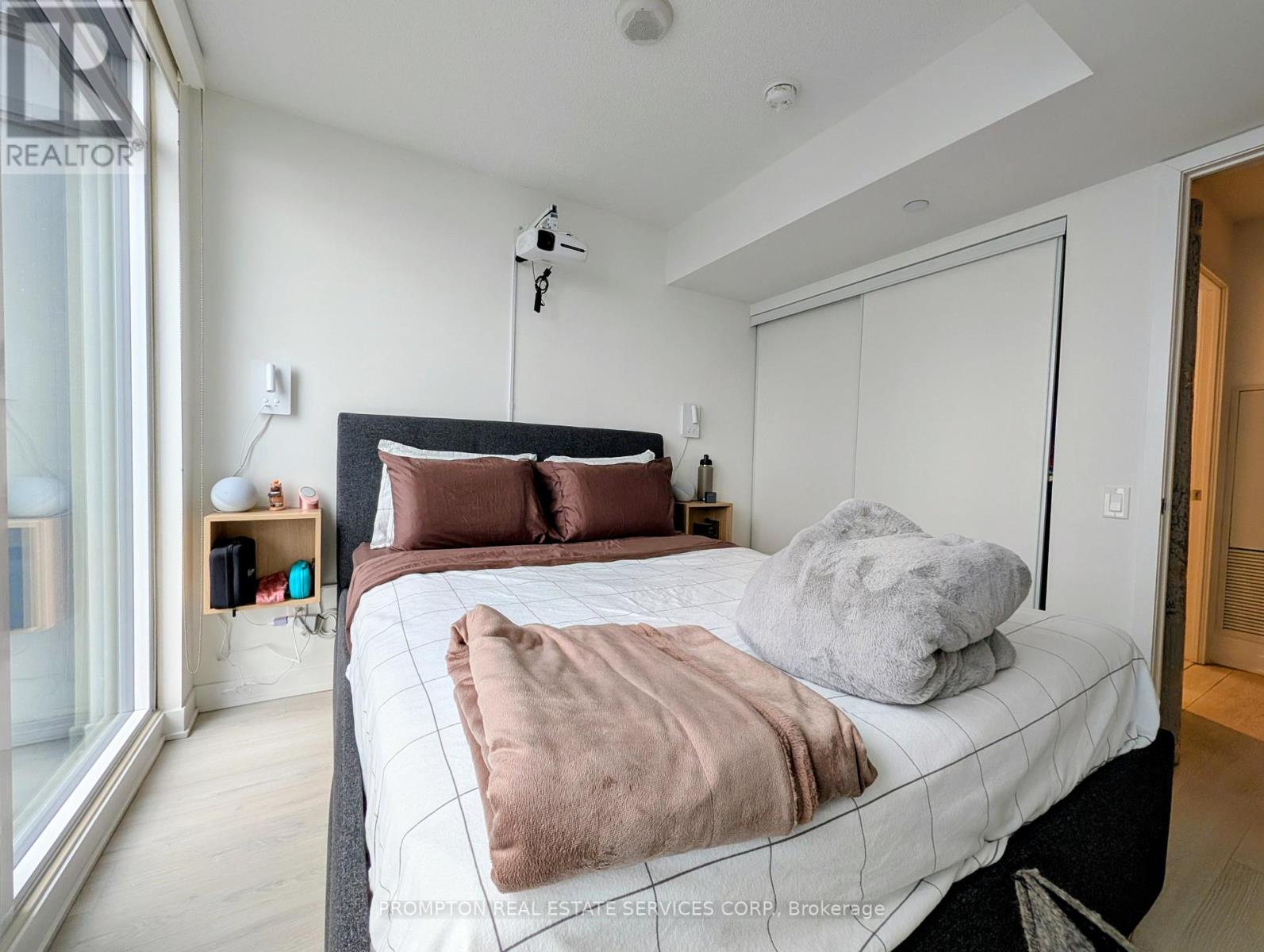 2801 - 70 Queens Wharf Road, Toronto, Ontario  M5V 0J2 - Photo 11 - C12811414