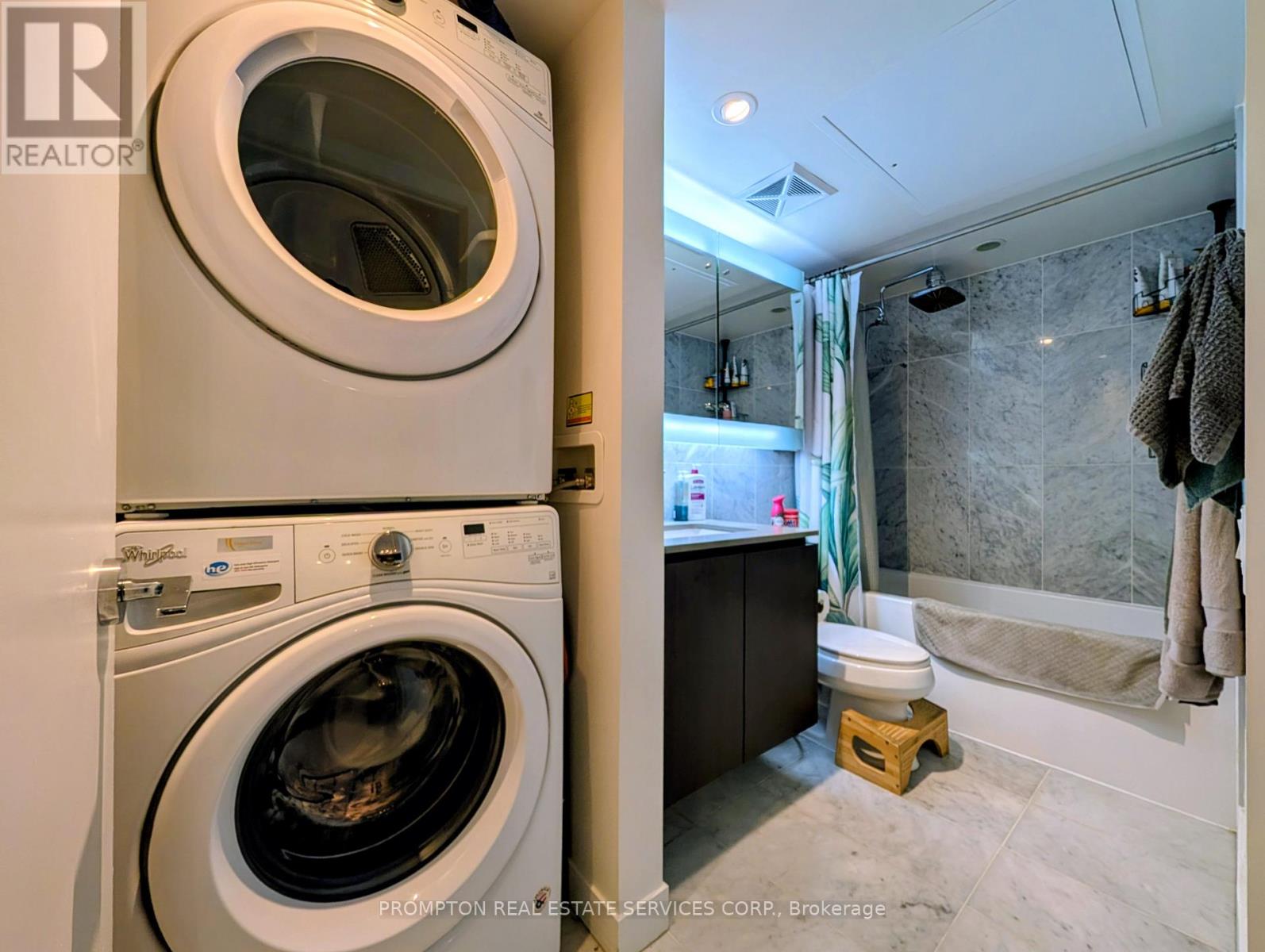 2801 - 70 Queens Wharf Road, Toronto, Ontario  M5V 0J2 - Photo 15 - C12811414