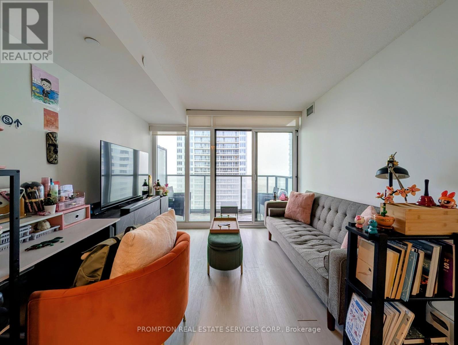 2801 - 70 Queens Wharf Road, Toronto, Ontario  M5V 0J2 - Photo 2 - C12811414