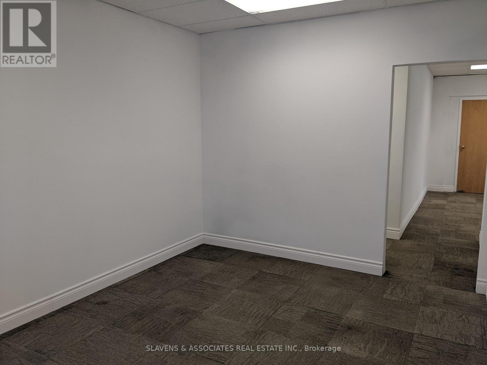 201 - 1681 Bayview Avenue, Toronto, Ontario  M4G 3C1 - Photo 2 - C12811432