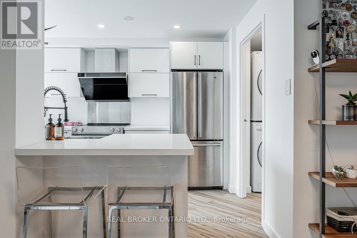 2501 - 10 Yonge Street, Toronto, Ontario  M5E 1R4 - Photo 10 - C12811436