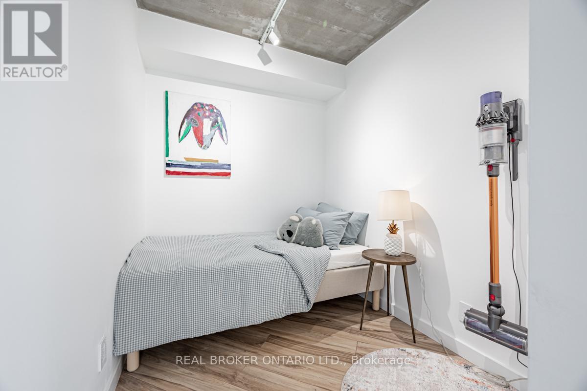 2501 - 10 Yonge Street, Toronto, Ontario  M5E 1R4 - Photo 14 - C12811436