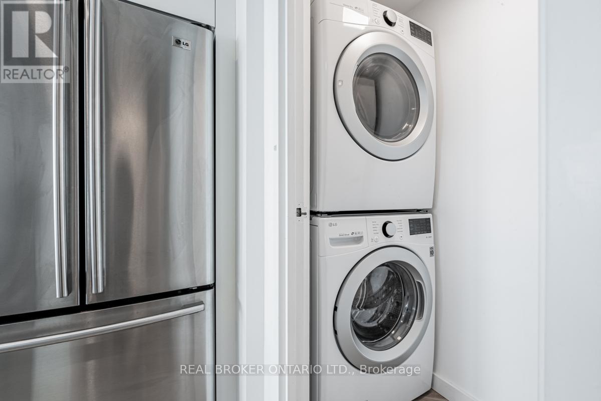 2501 - 10 Yonge Street, Toronto, Ontario  M5E 1R4 - Photo 16 - C12811436