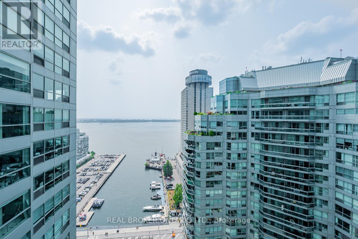 2501 - 10 Yonge Street, Toronto, Ontario  M5E 1R4 - Photo 18 - C12811436