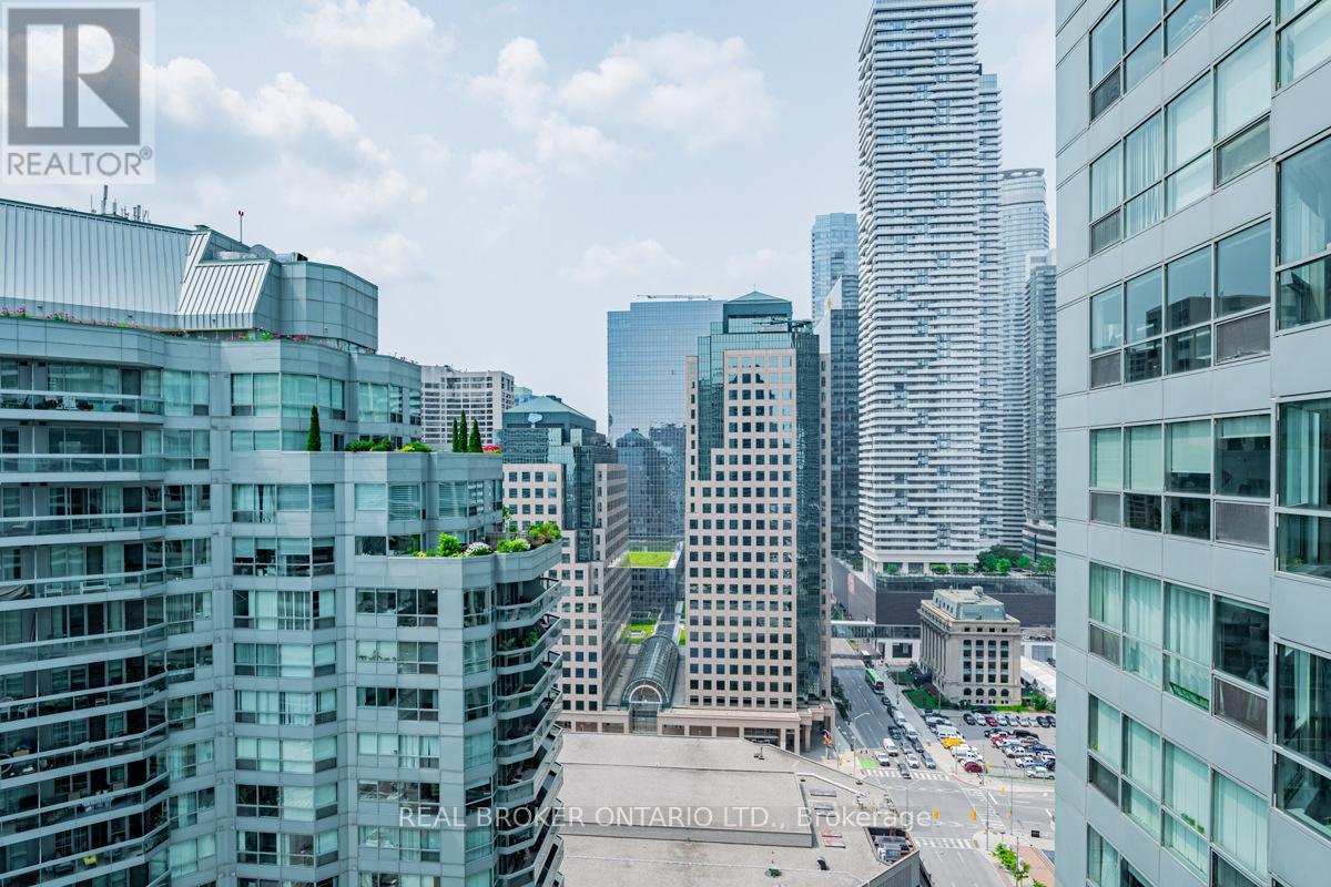 2501 - 10 Yonge Street, Toronto, Ontario  M5E 1R4 - Photo 19 - C12811436