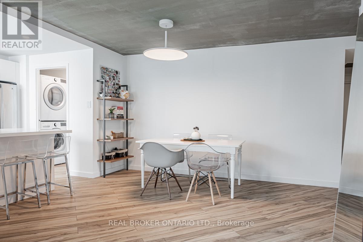 2501 - 10 Yonge Street, Toronto, Ontario  M5E 1R4 - Photo 6 - C12811436