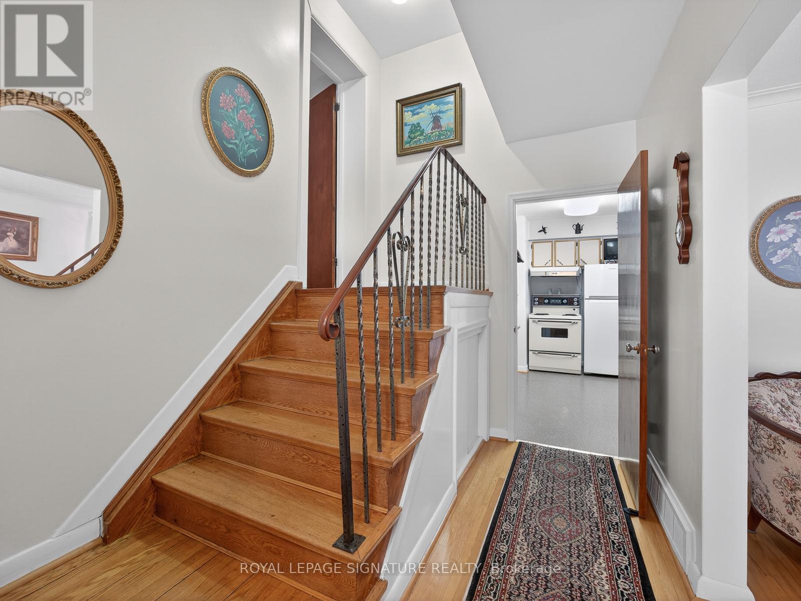 108 Churchill Avenue, Toronto, Ontario  M2N 1Z1 - Photo 11 - C12811460