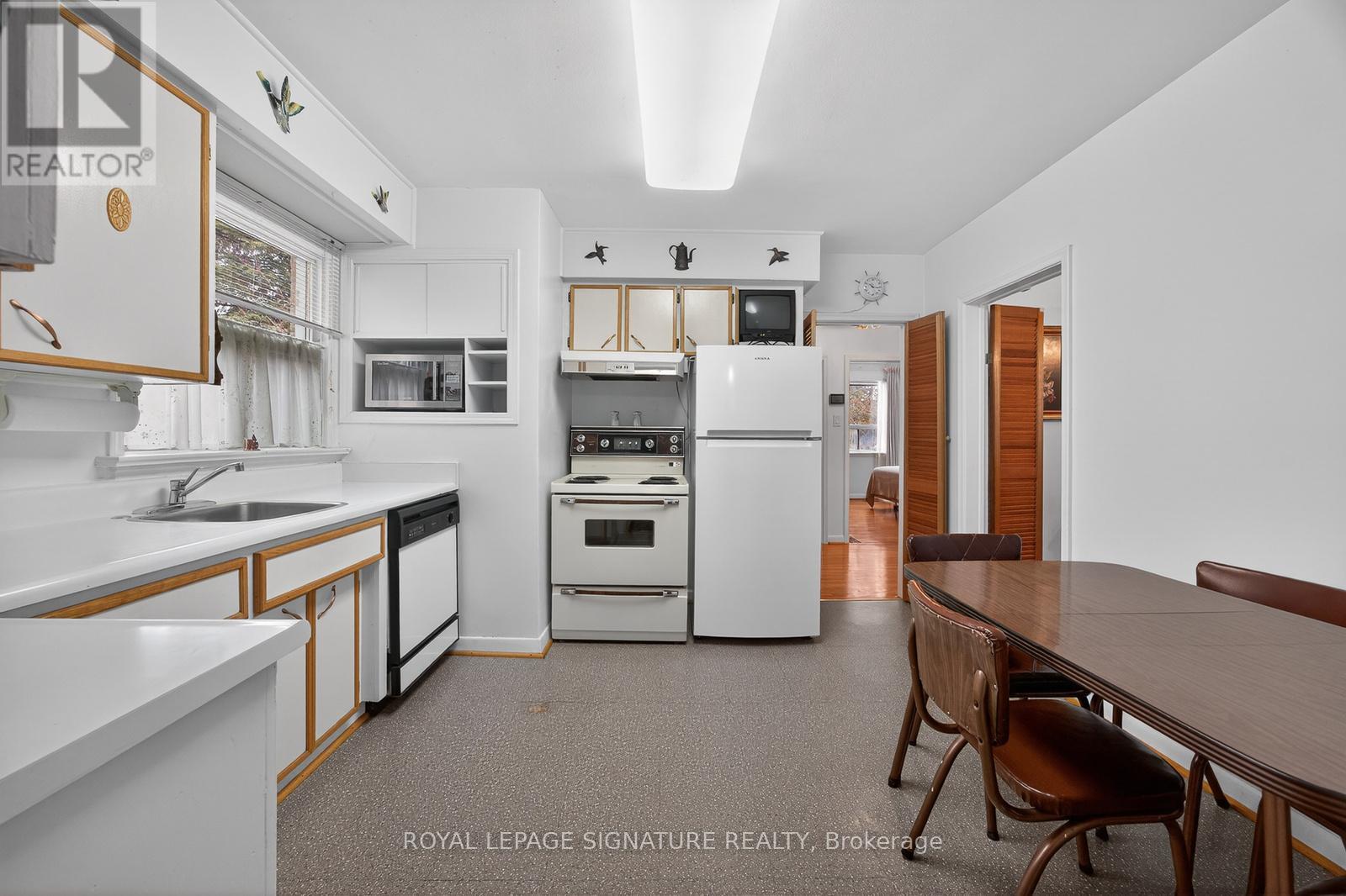 108 Churchill Avenue, Toronto, Ontario  M2N 1Z1 - Photo 12 - C12811460