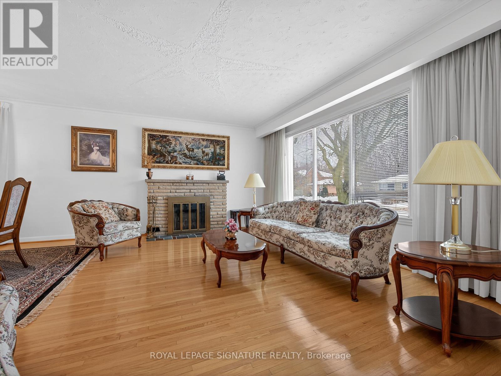 108 Churchill Avenue, Toronto, Ontario  M2N 1Z1 - Photo 4 - C12811460