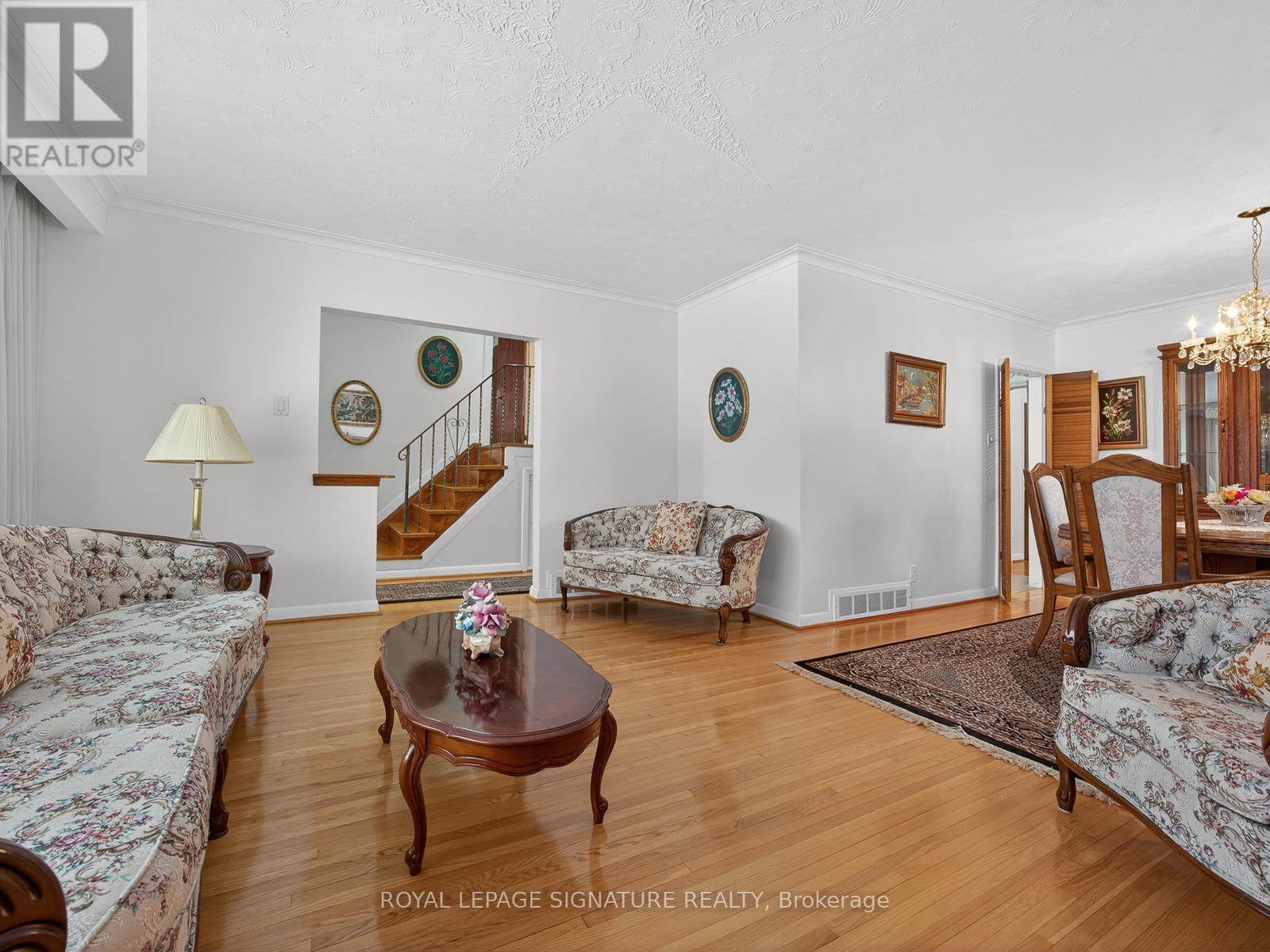 108 Churchill Avenue, Toronto, Ontario  M2N 1Z1 - Photo 7 - C12811460