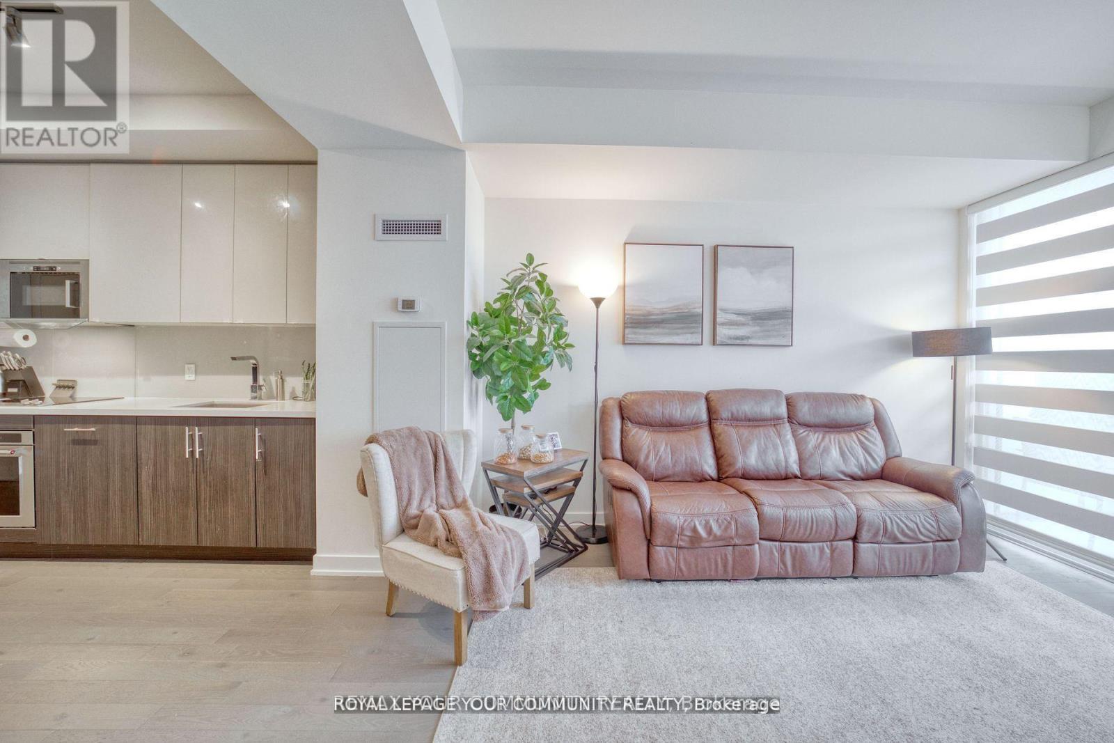 1711 - 330 Richmond Street W, Toronto, Ontario  M5V 1X2 - Photo 6 - C12811502