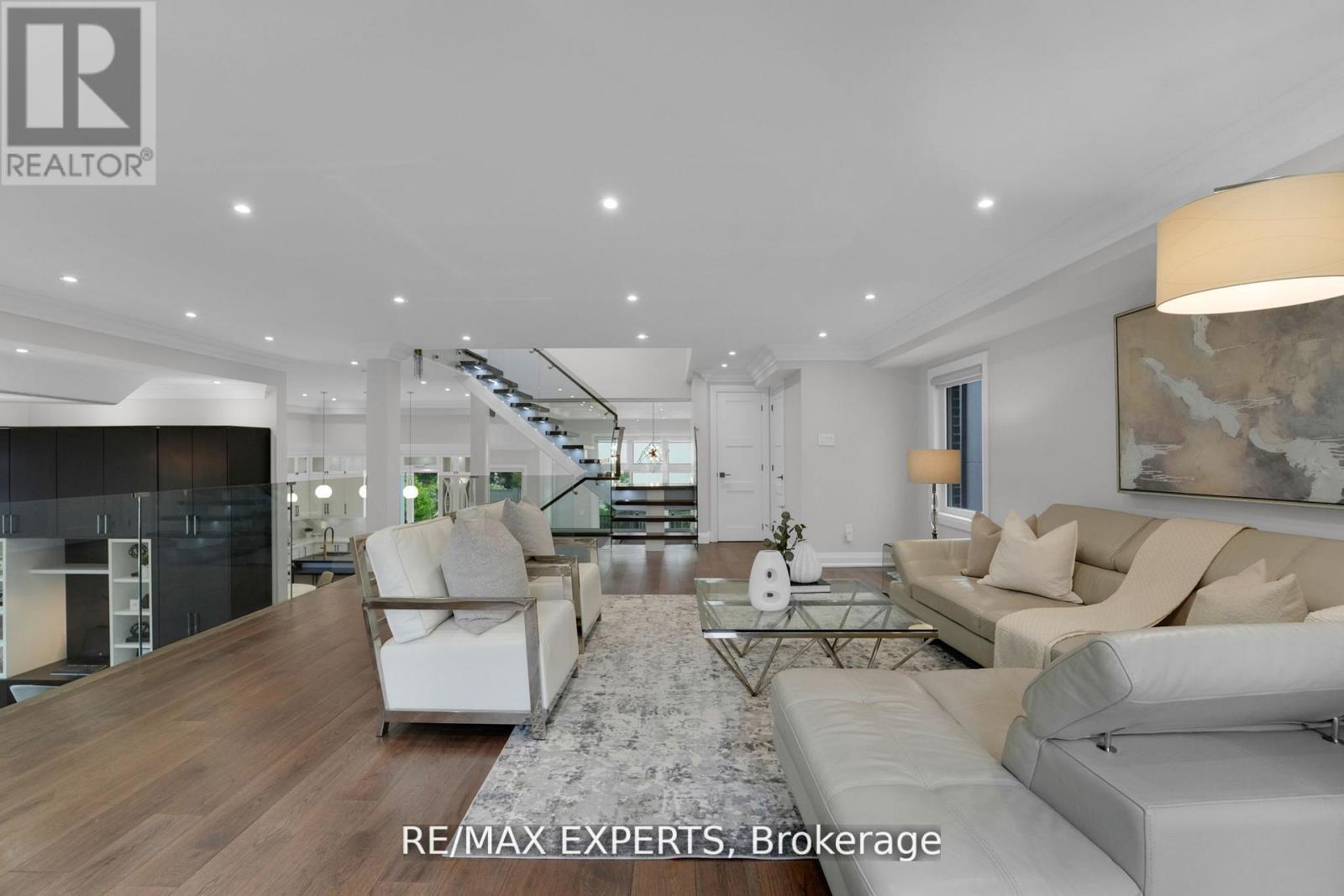 92 Churchill Avenue, Toronto, Ontario  M2N 1Z1 - Photo 22 - C12811524