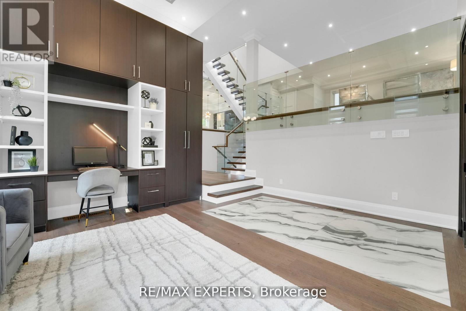 92 Churchill Avenue, Toronto, Ontario  M2N 1Z1 - Photo 6 - C12811524