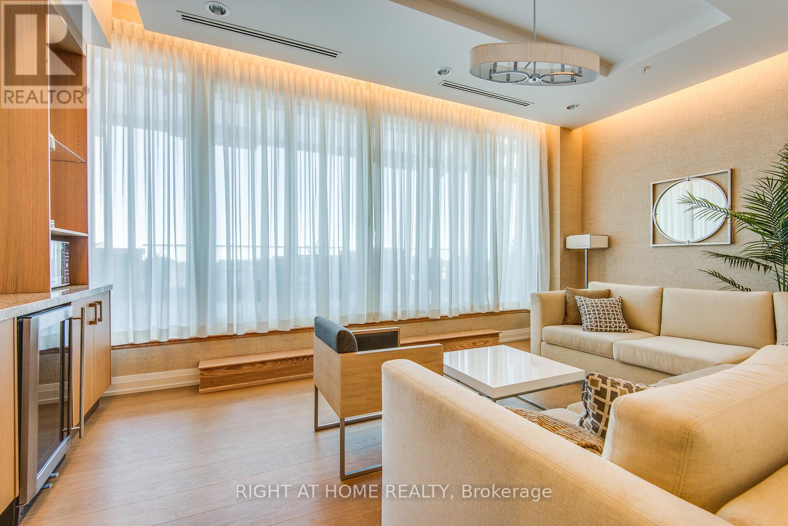 203w - 565 Wilson Avenue, Toronto, Ontario  M3H 5Y6 - Photo 10 - C12811594