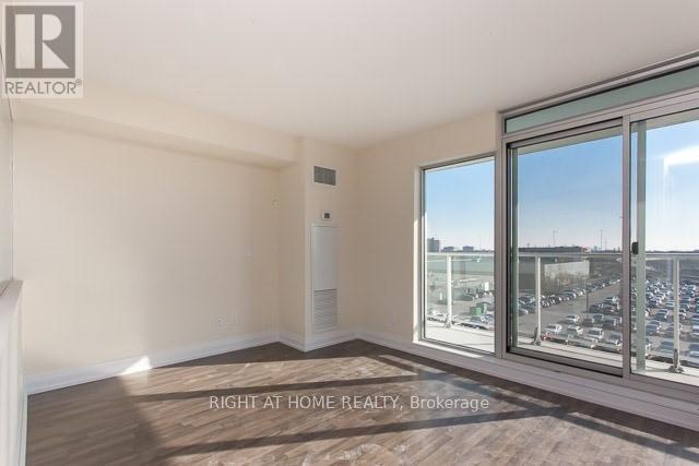 203w - 565 Wilson Avenue, Toronto, Ontario  M3H 5Y6 - Photo 3 - C12811594