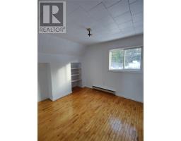 116B Riverside East Street