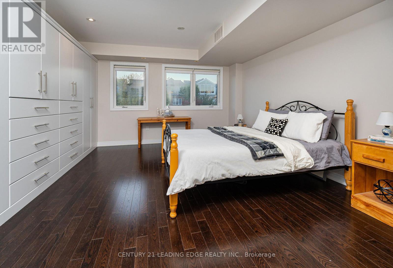 82 Woodbine Avenue, Toronto, Ontario  M4L 2A2 - Photo 15 - E12811420