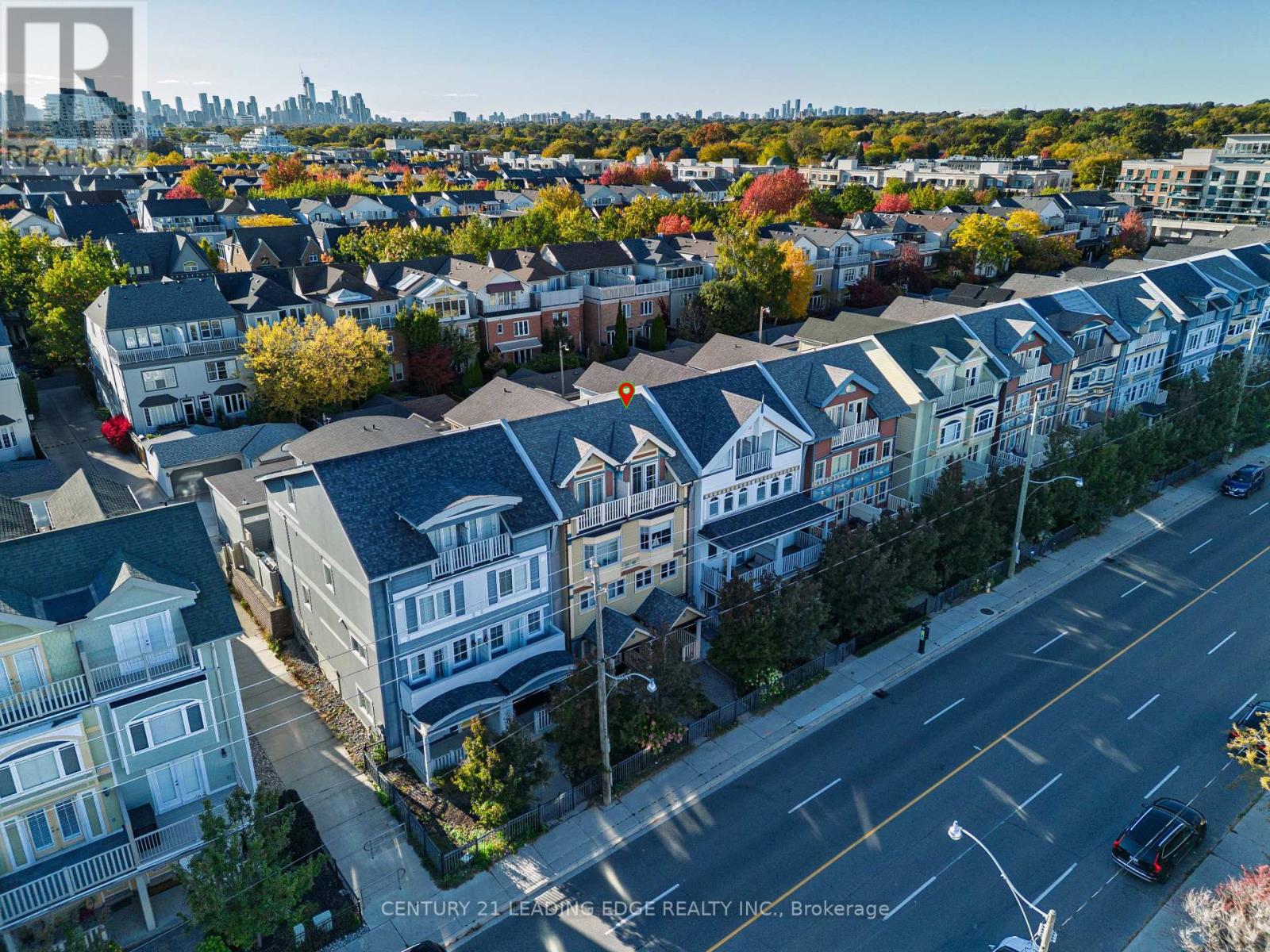 82 Woodbine Avenue, Toronto, Ontario  M4L 2A2 - Photo 3 - E12811420