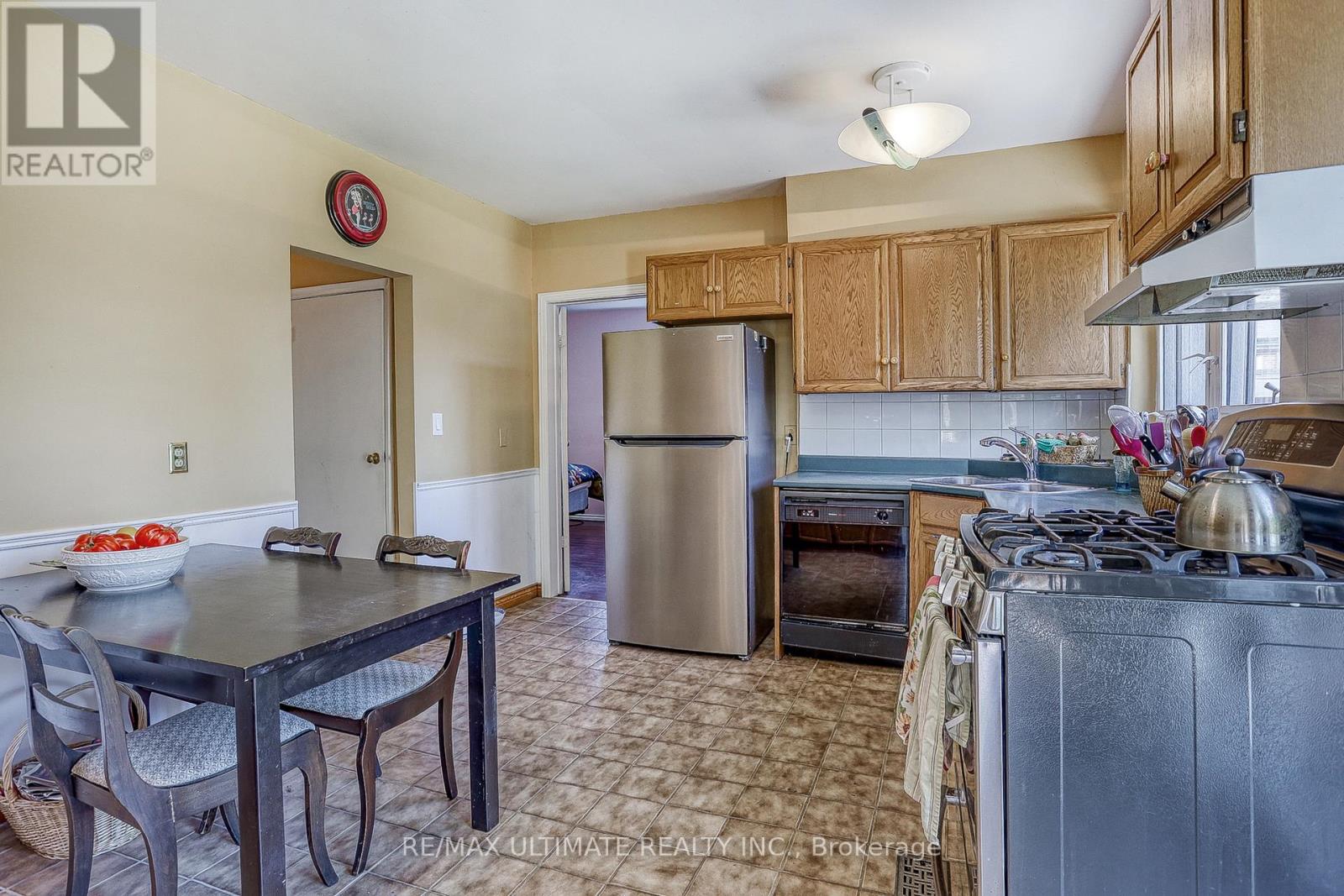 23 Westcroft Drive, Toronto, Ontario  M1E 3A2 - Photo 6 - E12811536