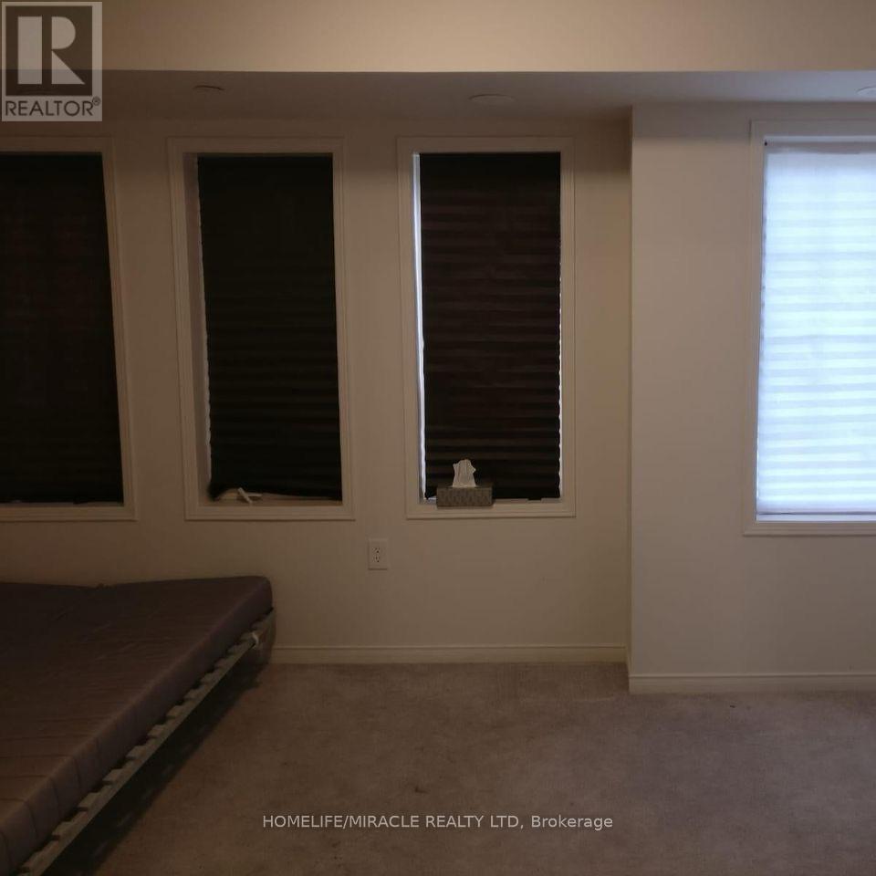 84 Sarita Path, Oshawa (Windfields), Ontario  L1L 0K7 - Photo 7 - E12811562