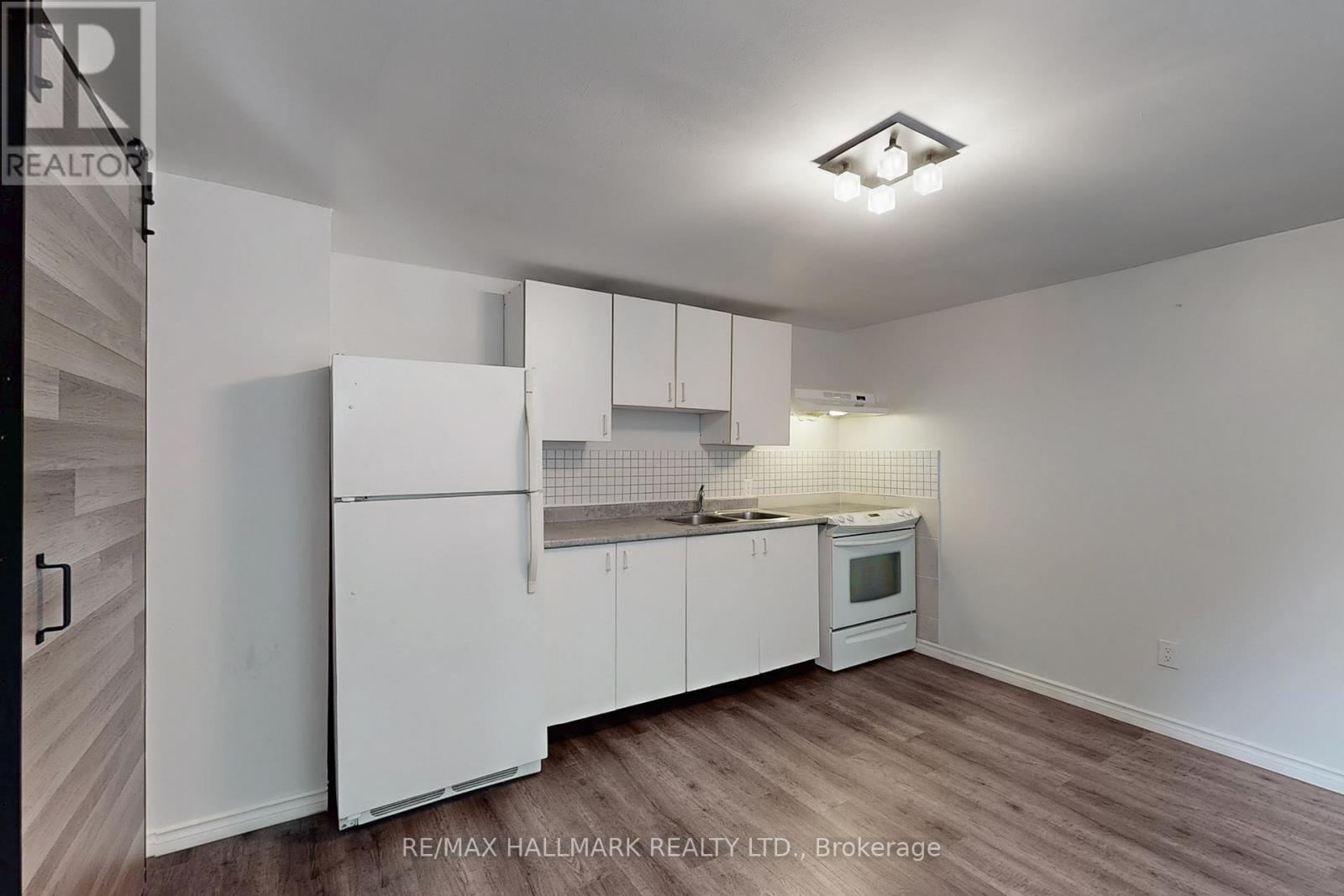 178 Barrie Street, Bradford West Gwillimbury, Ontario  L3Z 1R6 - Photo 33 - N12811328