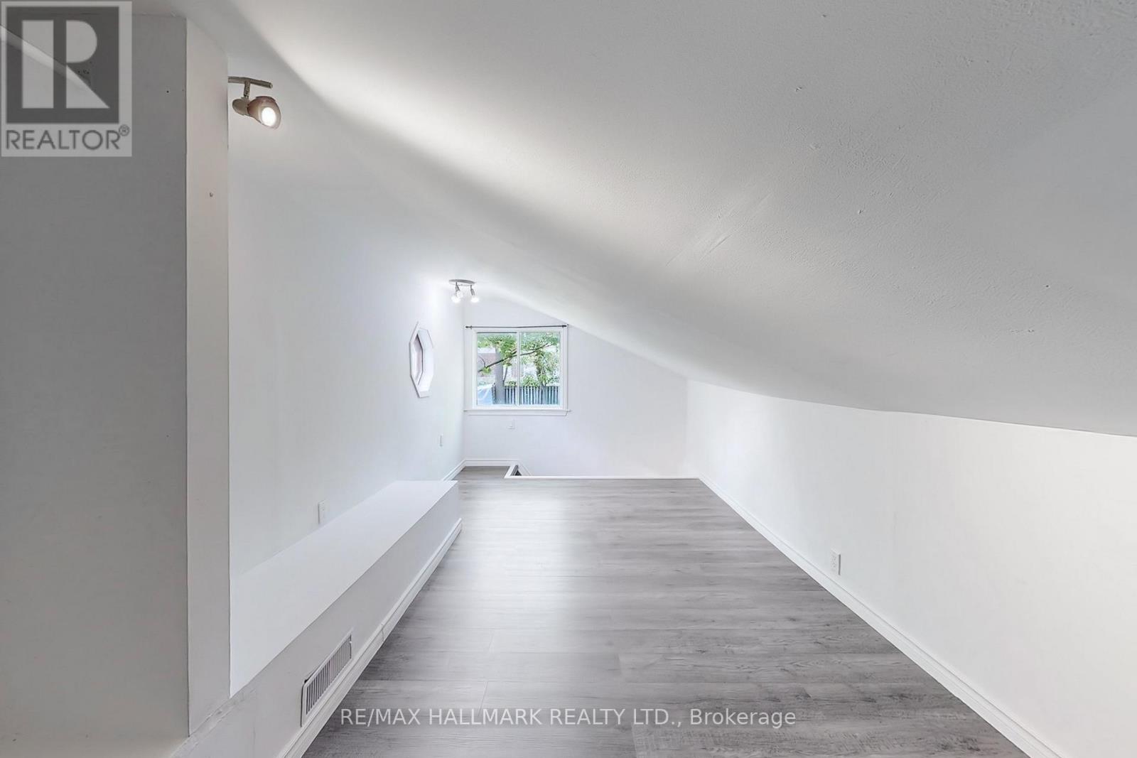 178 Barrie Street, Bradford West Gwillimbury, Ontario  L3Z 1R6 - Photo 44 - N12811328