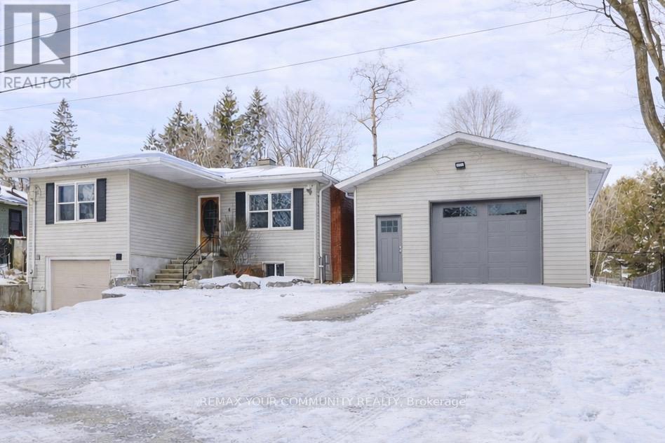 8 Victor Drive, Whitchurch-Stouffville, Ontario  L4A 3G5 - Photo 2 - N12811330