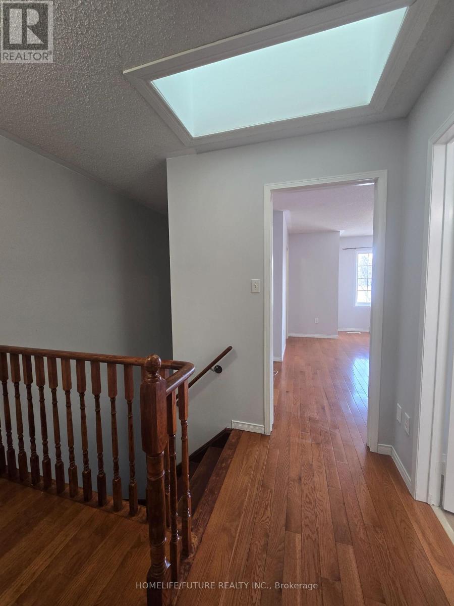 137 Hartford Crescent, Newmarket, Ontario  L3X 2Z4 - Photo 12 - N12811390