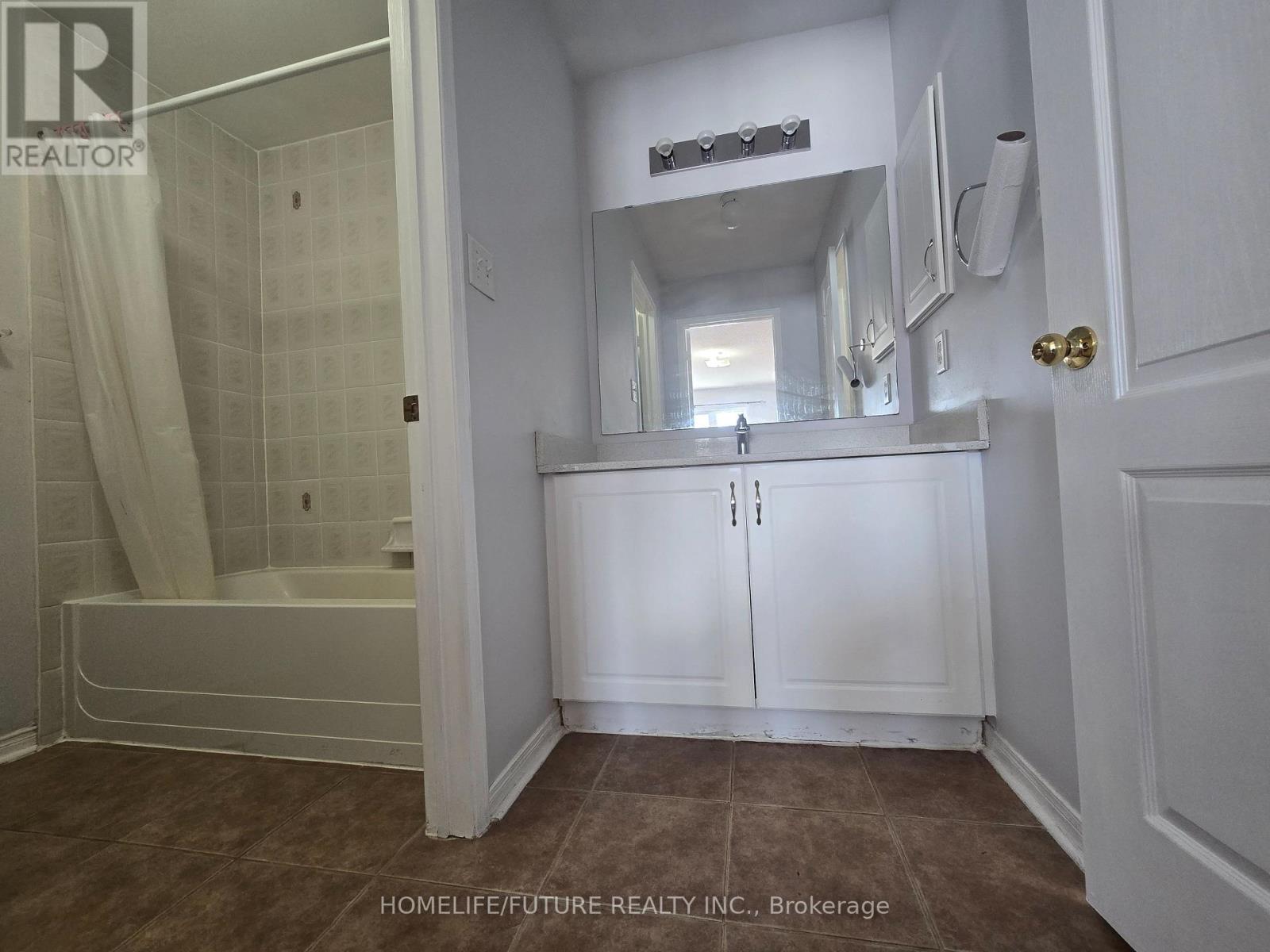 137 Hartford Crescent, Newmarket, Ontario  L3X 2Z4 - Photo 16 - N12811390