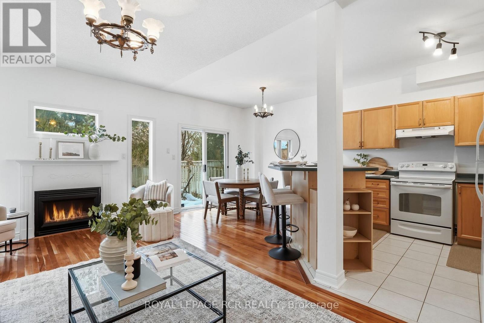 122 Downey Circle, Aurora, Ontario  L4G 7G1 - Photo 10 - N12811428