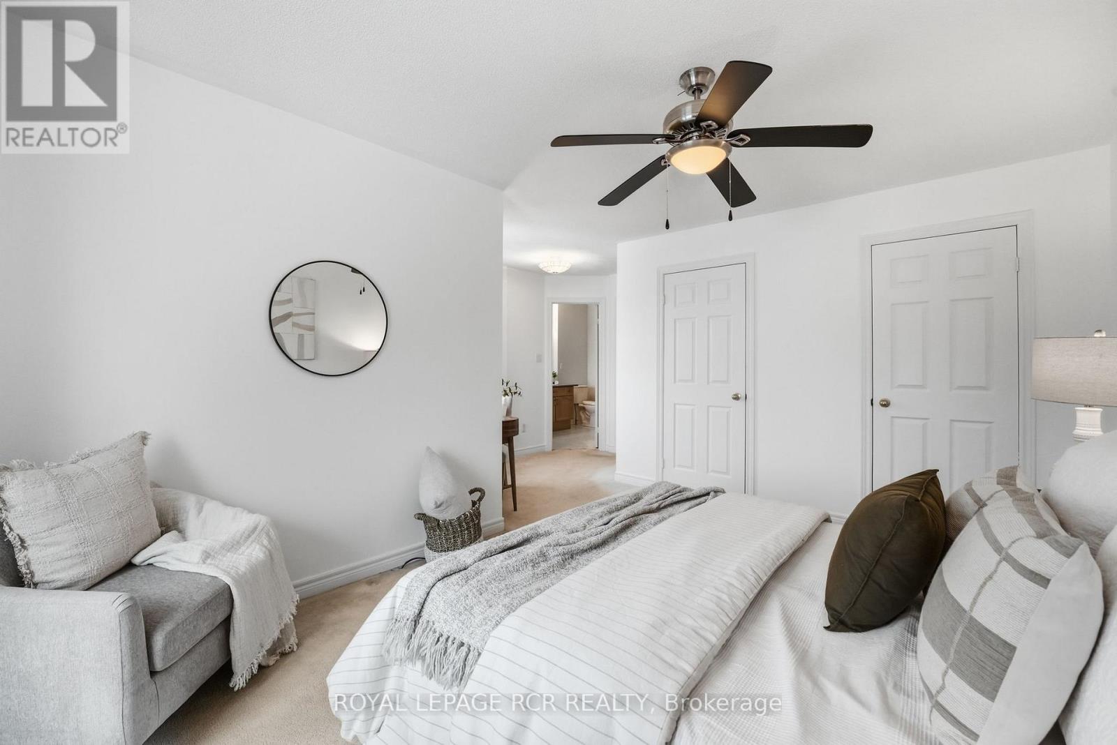 122 Downey Circle, Aurora, Ontario  L4G 7G1 - Photo 19 - N12811428