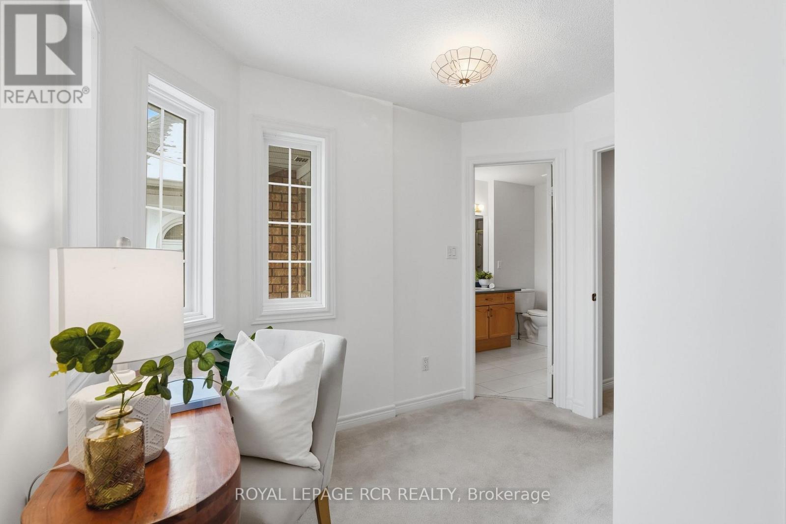 122 Downey Circle, Aurora, Ontario  L4G 7G1 - Photo 20 - N12811428