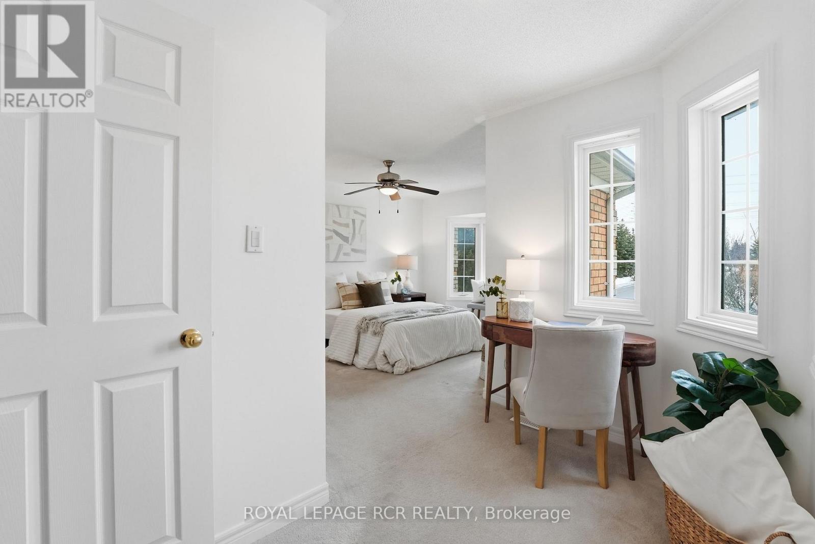 122 Downey Circle, Aurora, Ontario  L4G 7G1 - Photo 21 - N12811428