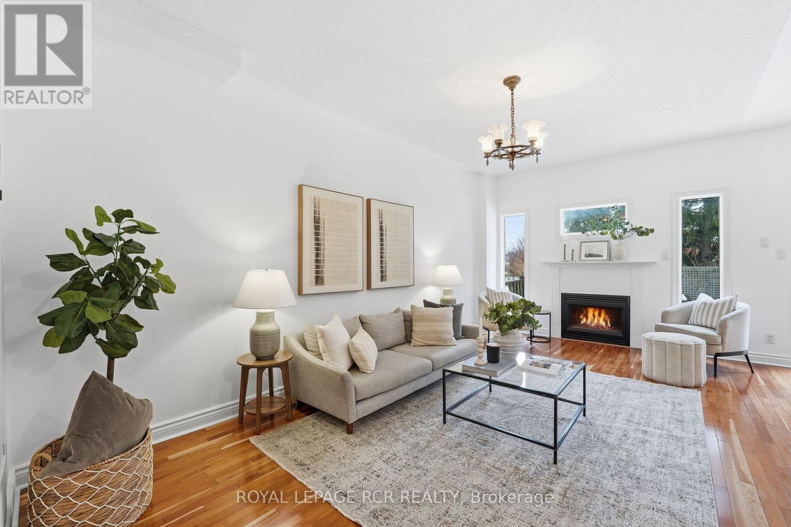 122 Downey Circle, Aurora, Ontario  L4G 7G1 - Photo 7 - N12811428