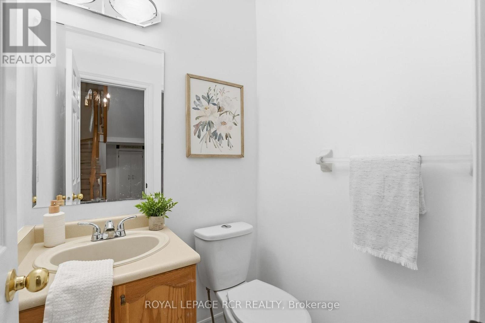 122 Downey Circle, Aurora, Ontario  L4G 7G1 - Photo 9 - N12811428