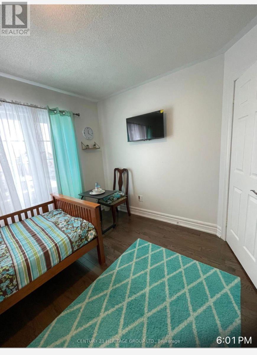 Main - 8 Driftwood Court, Richmond Hill, Ontario  L4E 3K8 - Photo 11 - N12811472