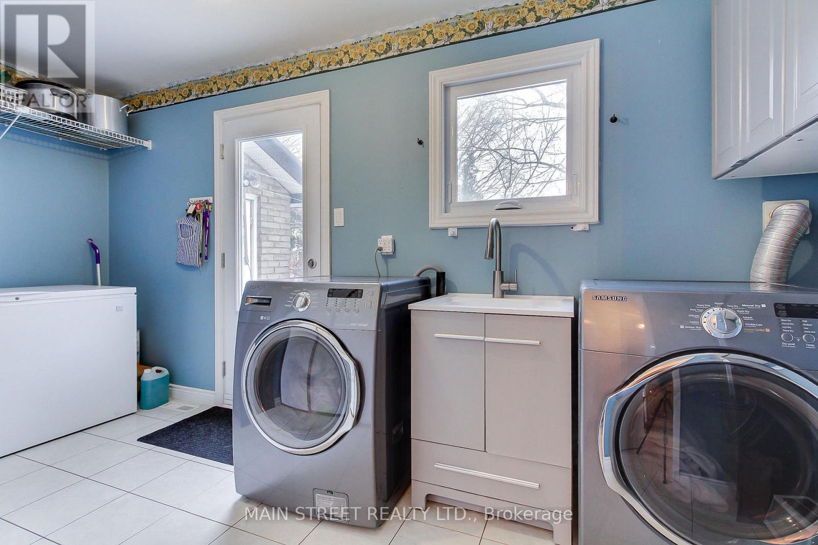 62 Eastman Crescent, Newmarket, Ontario  L3Y 5S1 - Photo 13 - N12811494