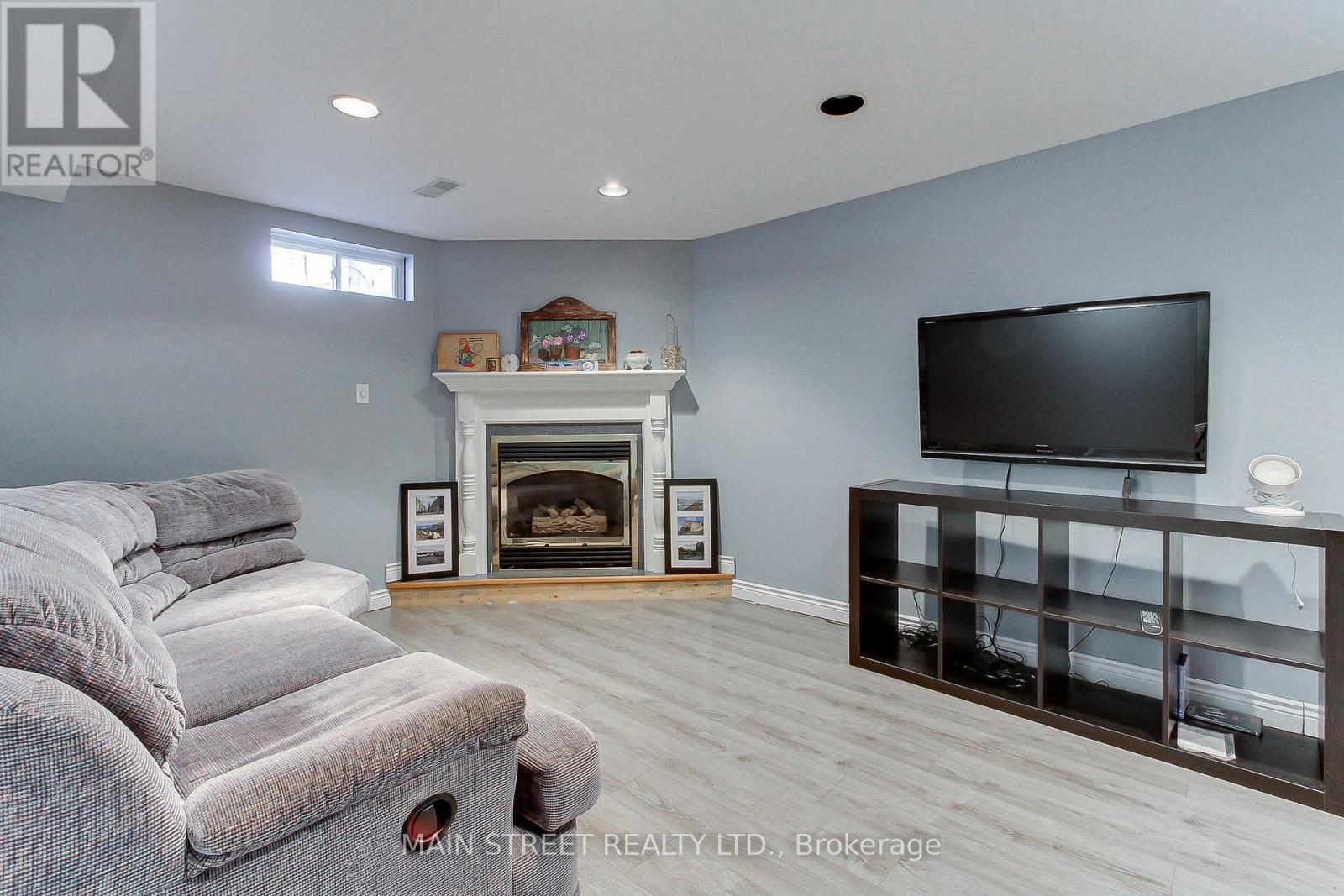 62 Eastman Crescent, Newmarket, Ontario  L3Y 5S1 - Photo 23 - N12811494