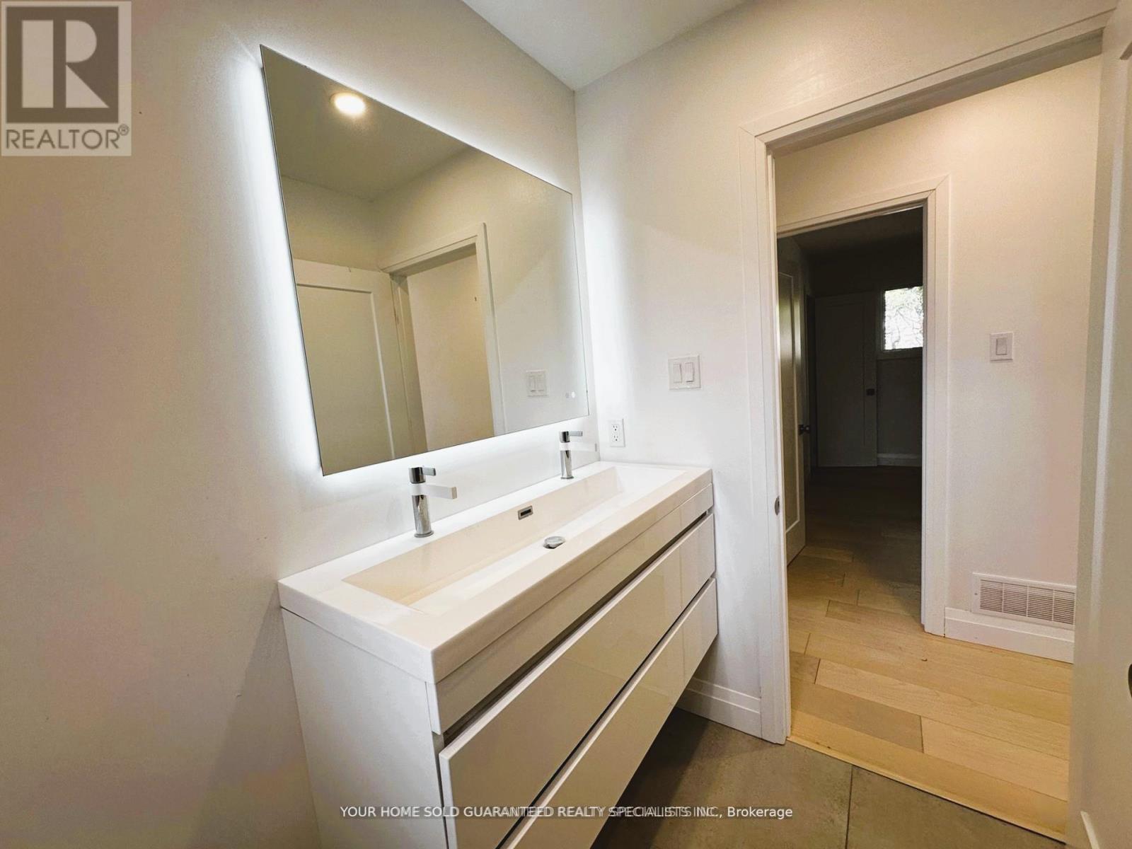 Main Floor - 36 Queen Street, Barrie (Codrington), Ontario  L4M 1Z1 - Photo 11 - S12811454