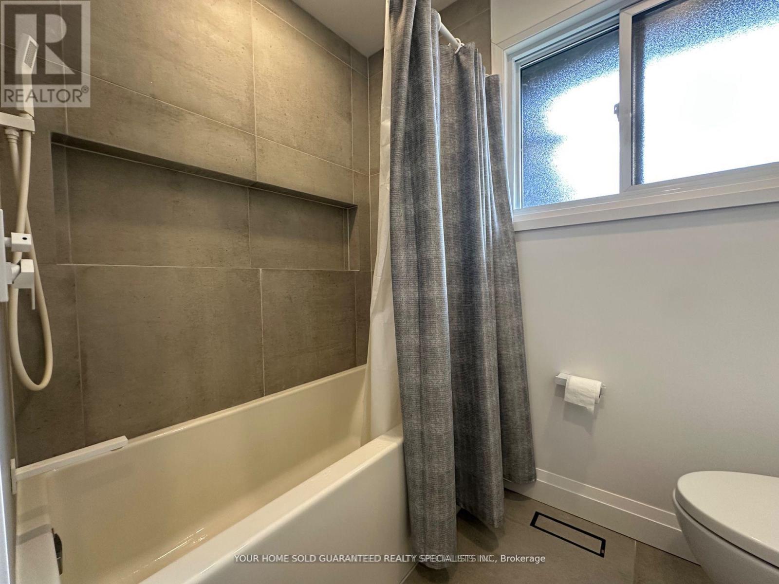 Main Floor - 36 Queen Street, Barrie (Codrington), Ontario  L4M 1Z1 - Photo 12 - S12811454