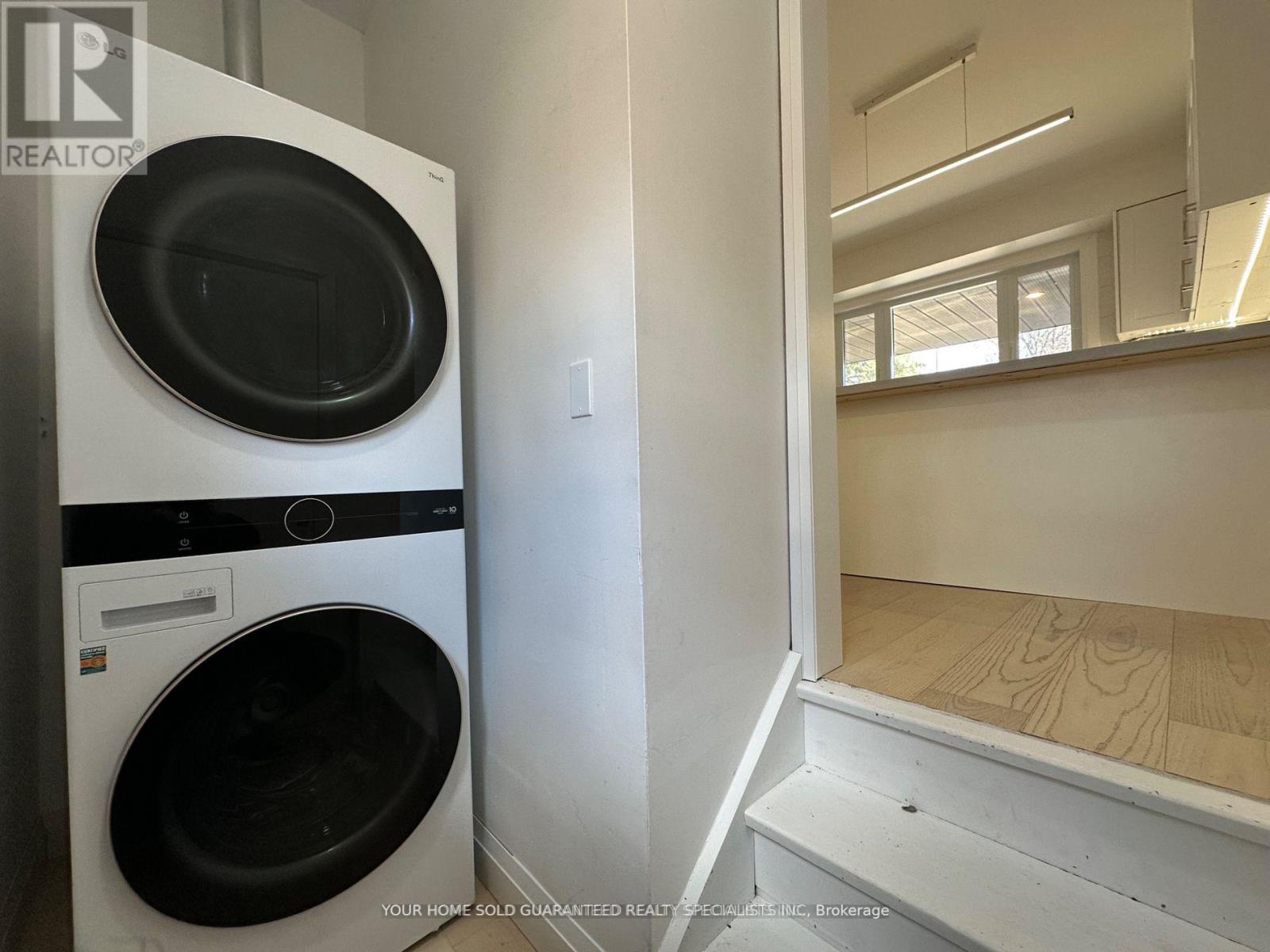 Main Floor - 36 Queen Street, Barrie (Codrington), Ontario  L4M 1Z1 - Photo 13 - S12811454