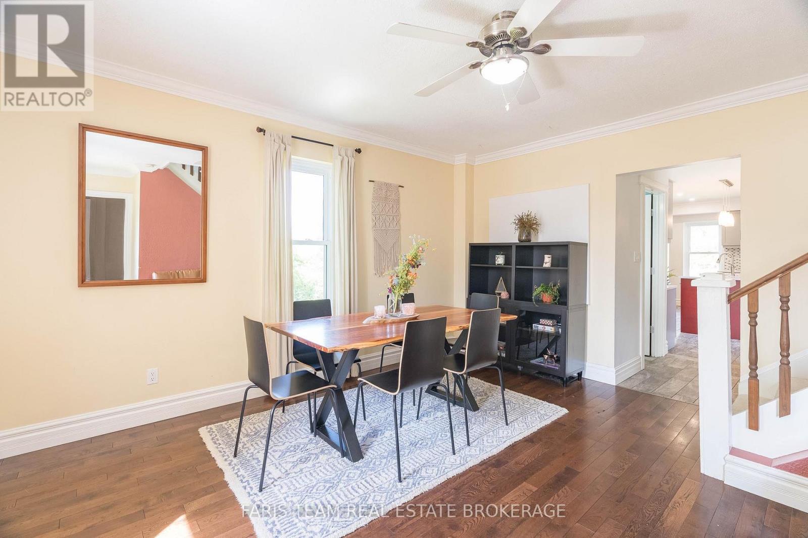 139 Veterans Lane, Tay, Ontario  L0K 2A0 - Photo 10 - S12811488