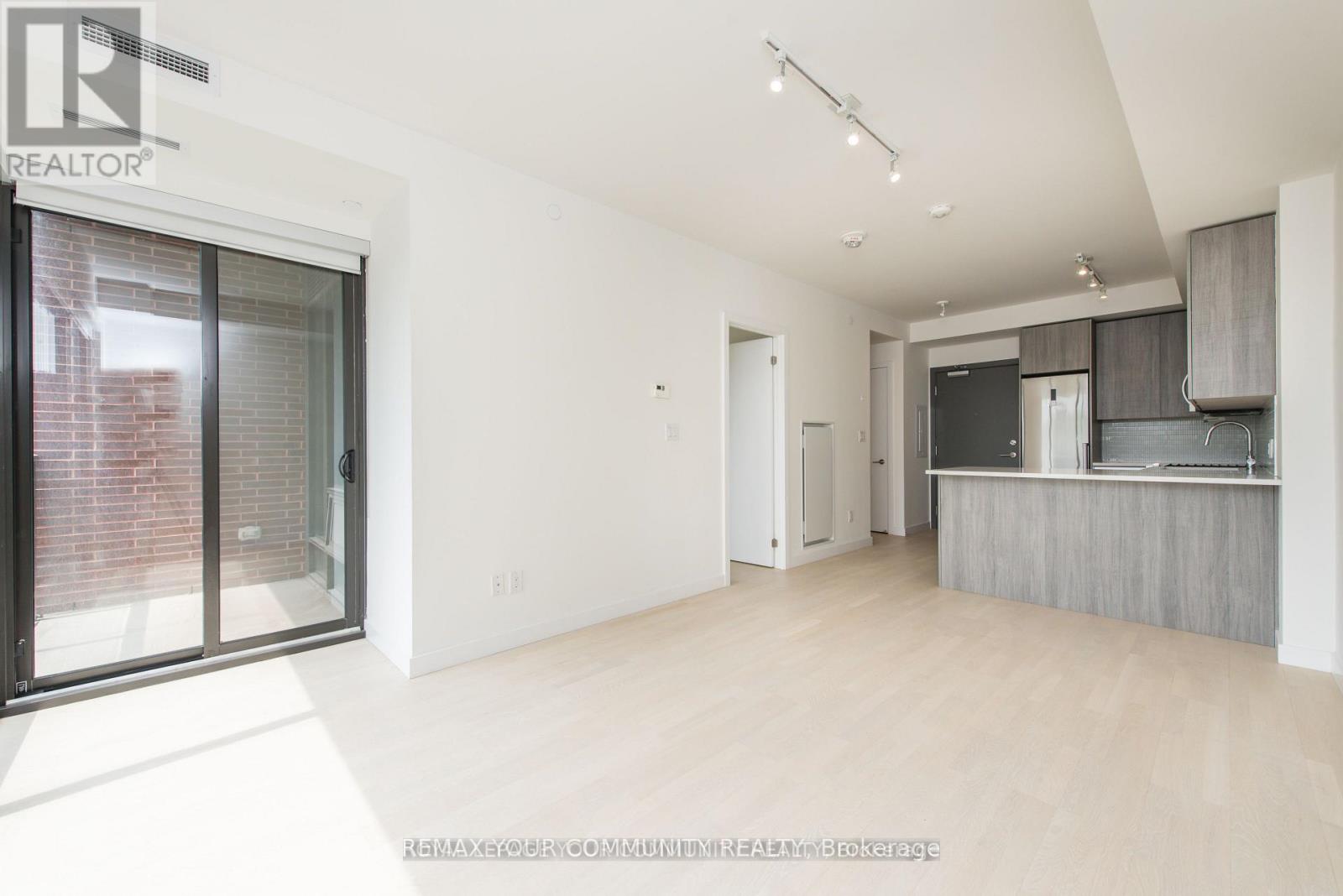 502 - 246 Logan Avenue, Toronto, Ontario  M4M 1J2 - Photo 7 - E12811202